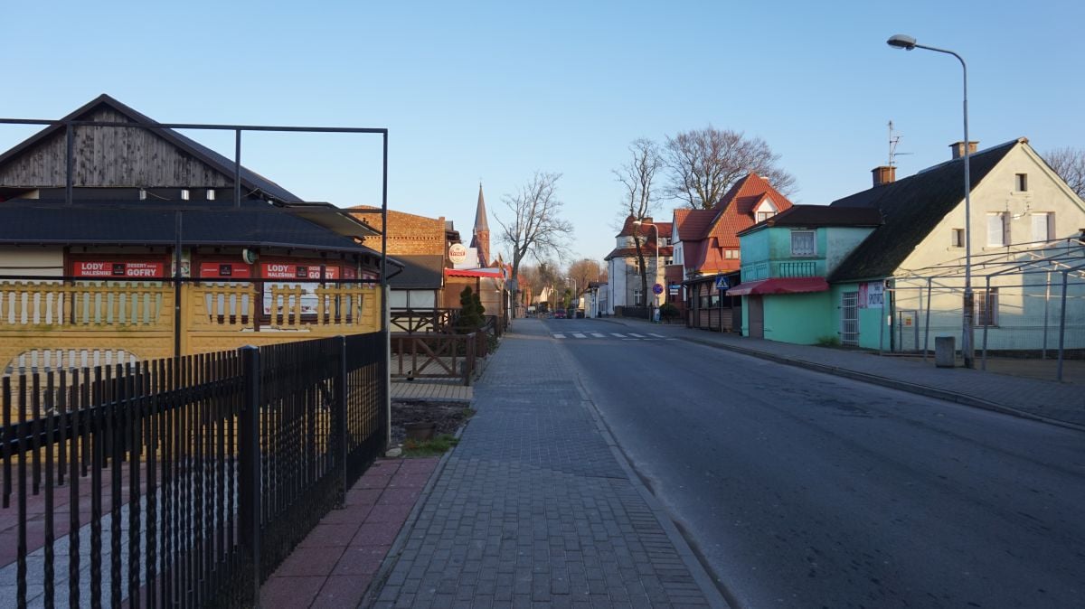 Domki letniskowe STOP-STAR-SARBINOWO, 3 pokojowe, 2 sypialnie 3 osobowe, 4 do 8 osob.