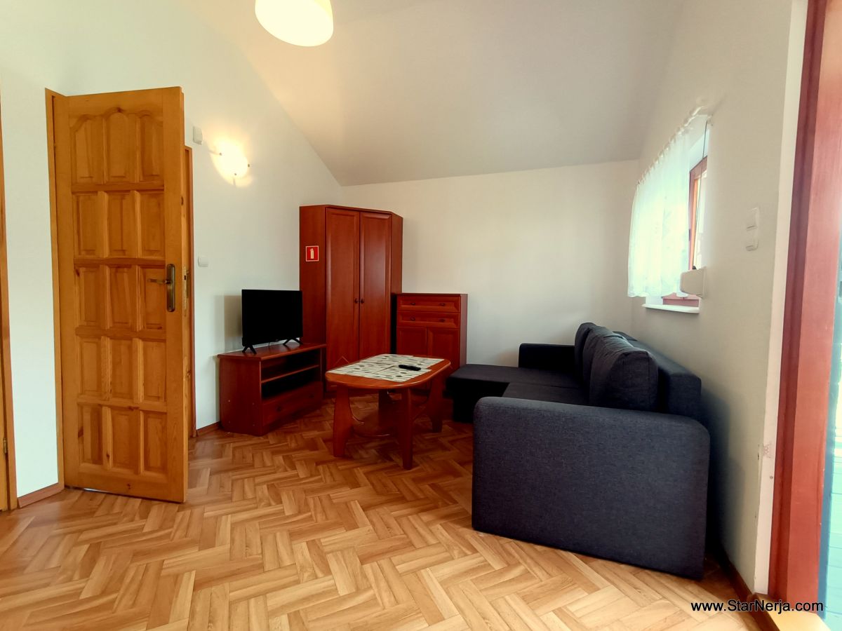Domki letniskowe NORD-STAR w SARBINOWIE , do 4 -5 osób (wl. z dziecmi), 2 sypialnie +sofa w salonie.