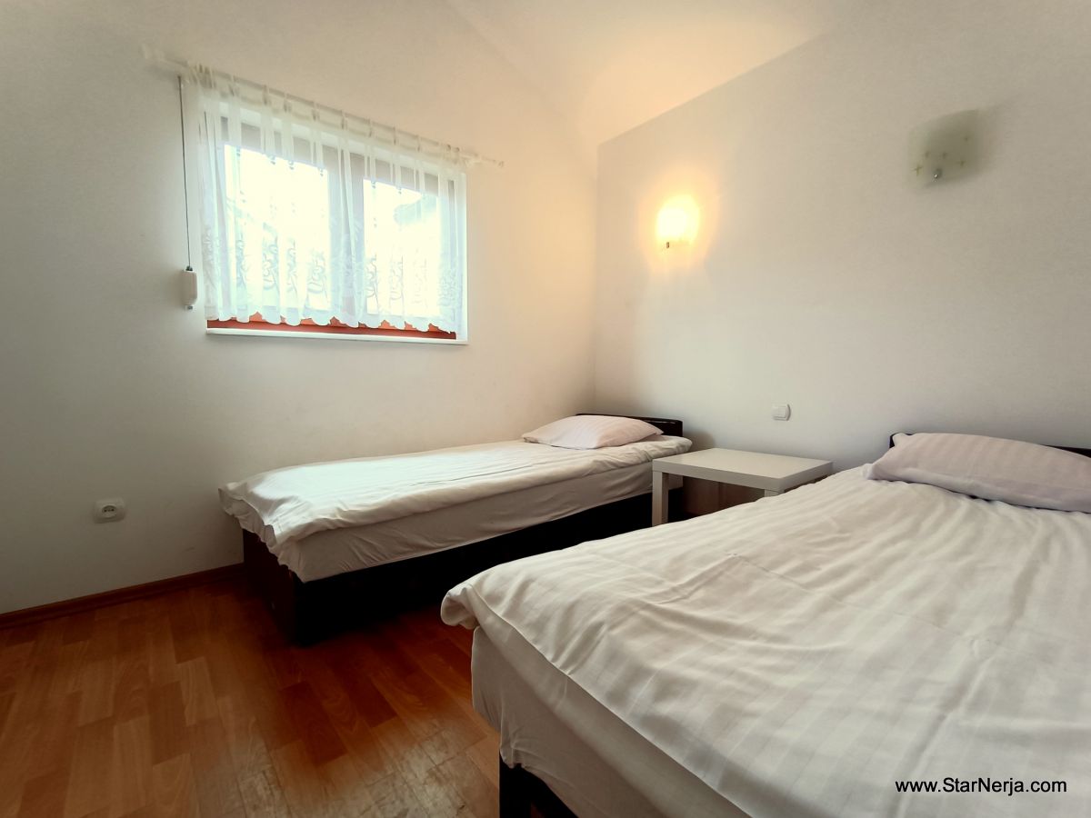 Domki letniskowe NORD-STAR w SARBINOWIE , do 4 -5 osób (wl. z dziecmi), 2 sypialnie +sofa w salonie.