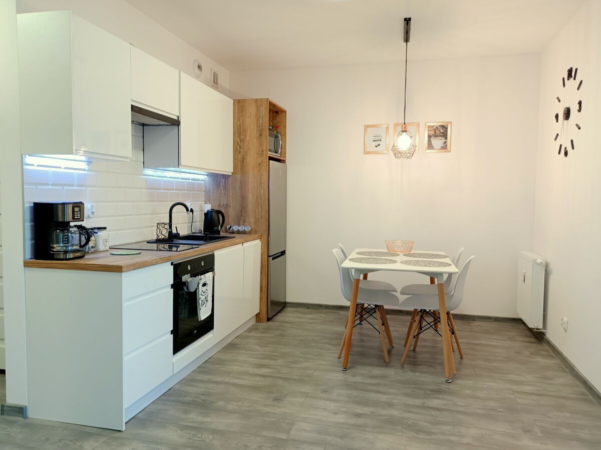 Apartament. MAZOWIECKA PARK.. 2 do 4 osoby . Lokalizacja Kołobrzeg ul. Mazowiecka 4B.